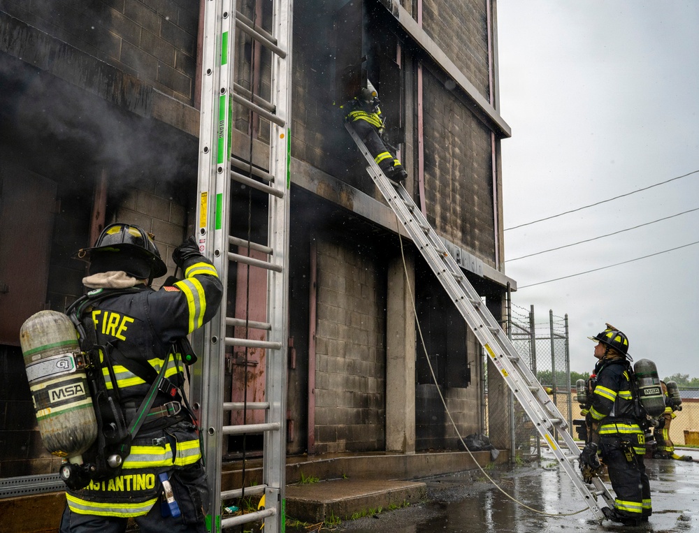 Delaware Air National Guardsmen Conduct Structural Live Fire Training
