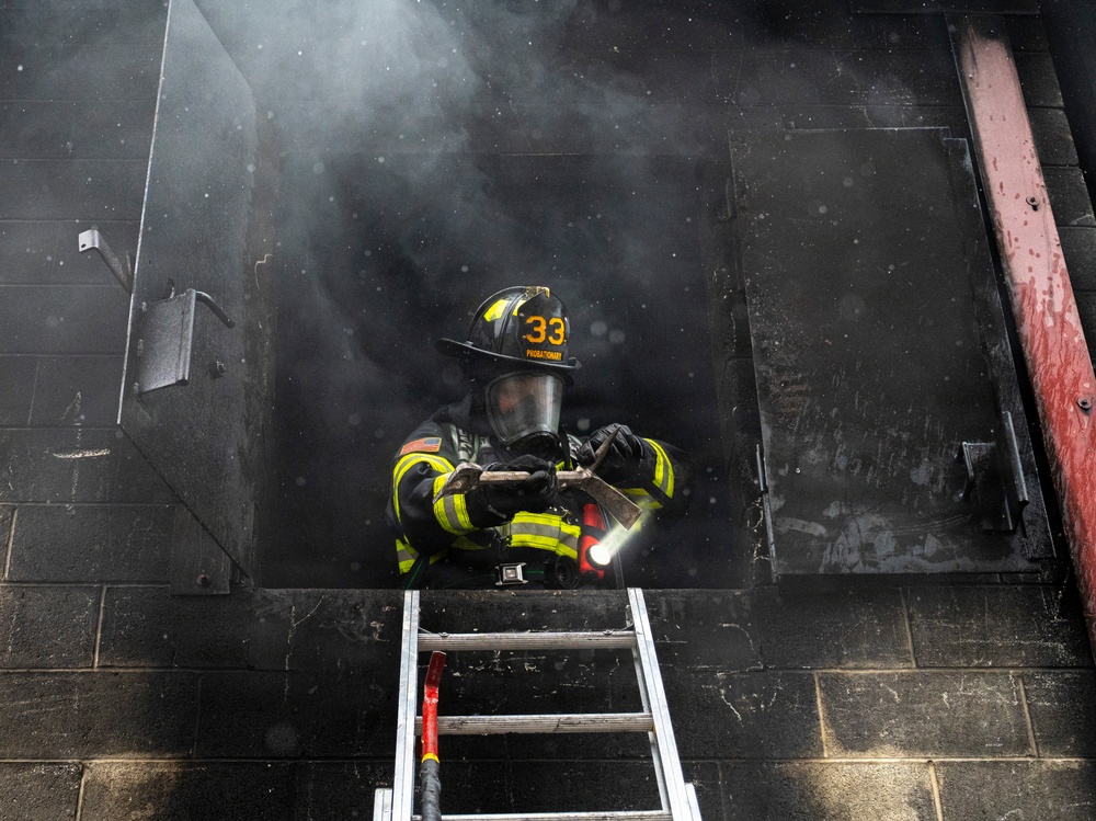 Delaware Air National Guardsmen Conduct Structural Live Fire Training