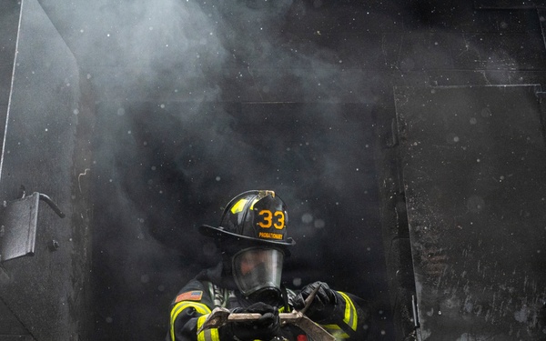 Delaware Air National Guardsmen Conduct Structural Live Fire Training