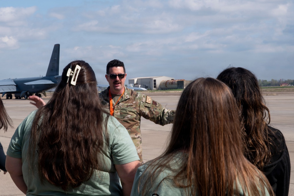 Mayor's Youth Council Barksdale Visit