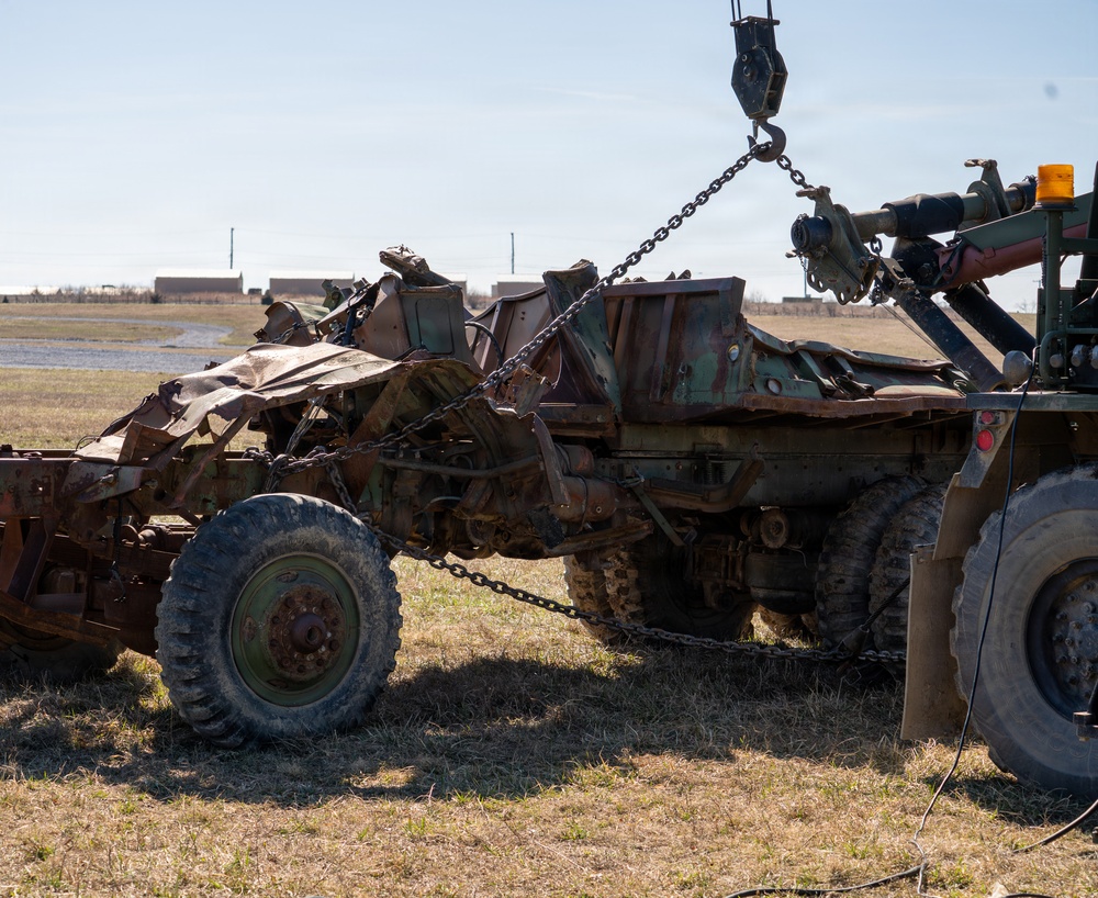 Regional Training Site-Maintenance conducts vehicle recovery training