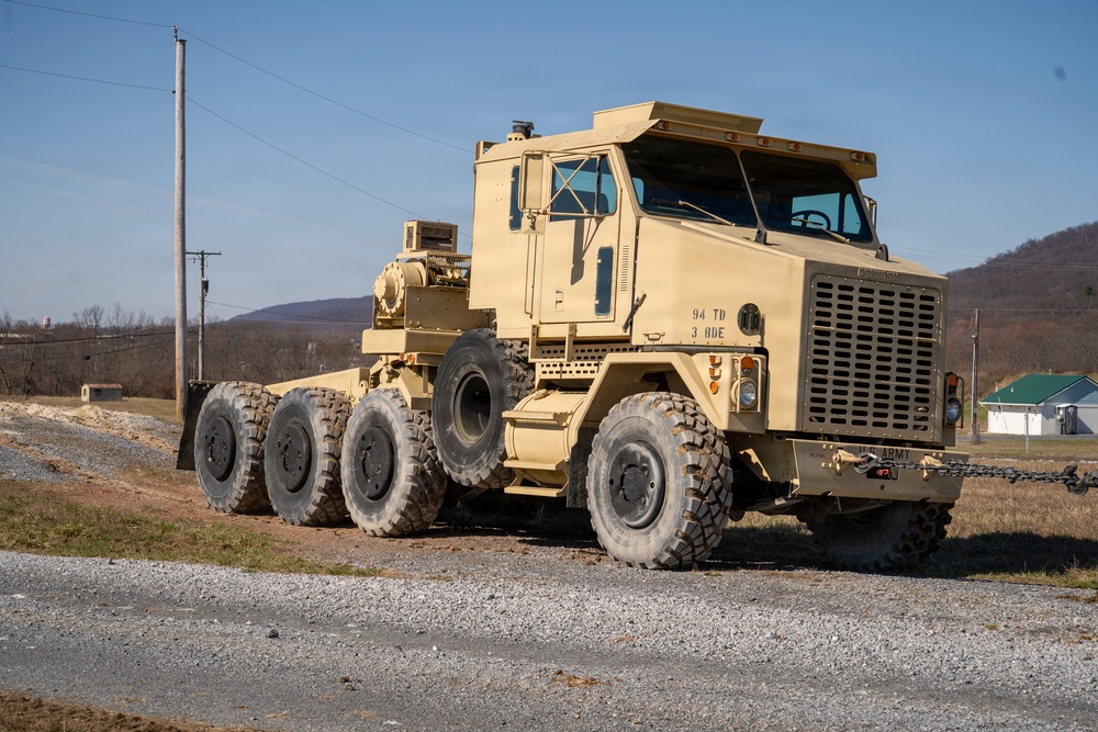 Regional Training Site-Maintenance conducts vehicle recovery training