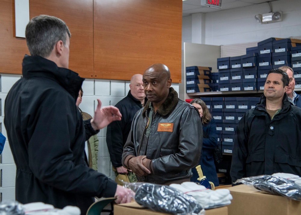 Rear Adm. Stephen Barnett visits RTC