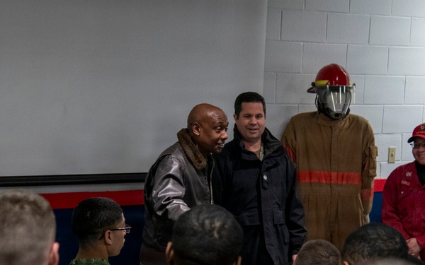 Rear Adm. Stephen Barnett visits RTC