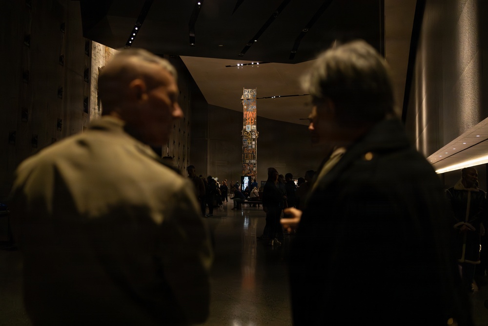 The Commandant, Gen. Eric M. Smith visits RSS Empire State