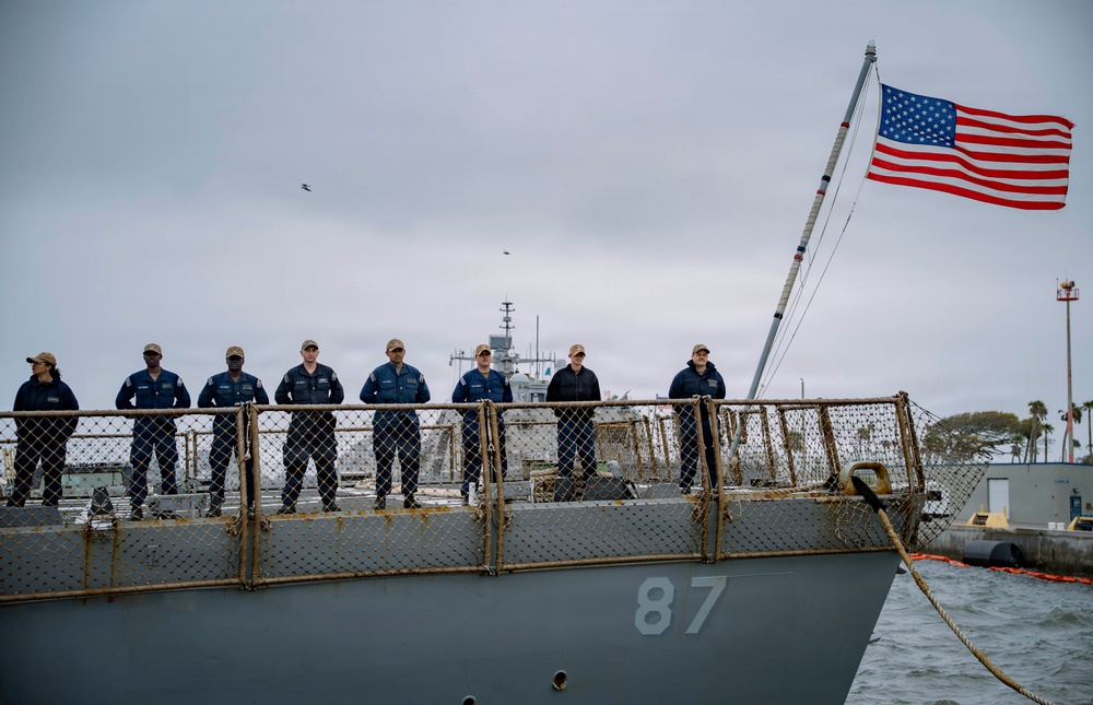 USS Mason (DDG 87) Departs for Deployment