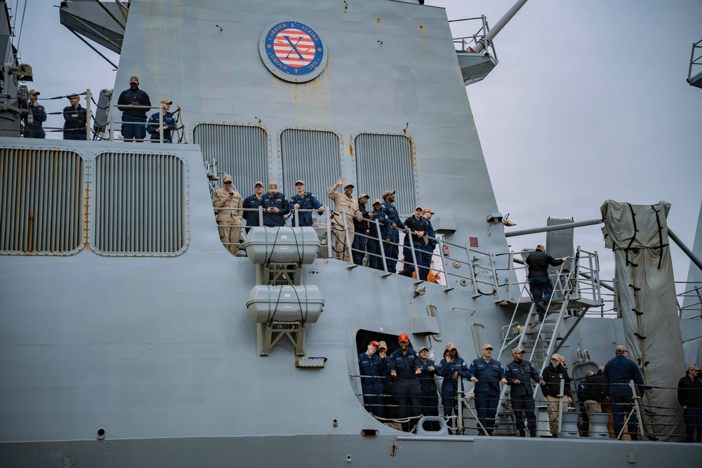 USS Mason (DDG 87) Departs for Deployment