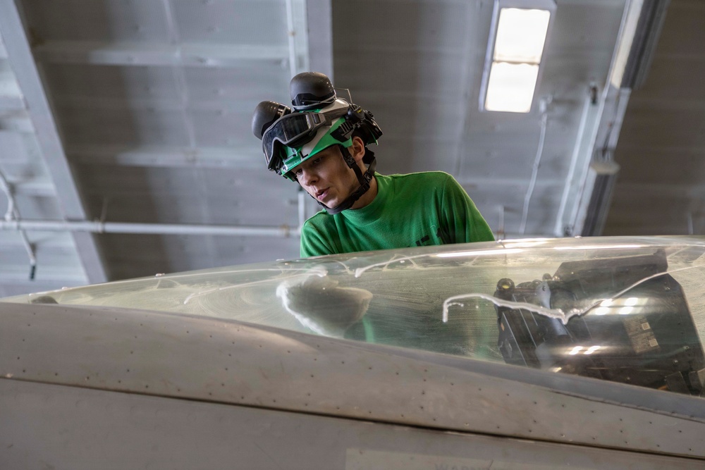 USS Abraham Lincoln (CVN72) supports Operation Epic Fury