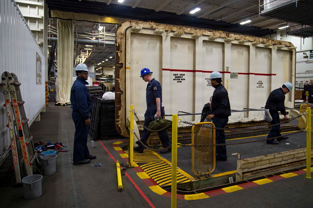 Ronald Reagan Sailors Prepare For Maintenance