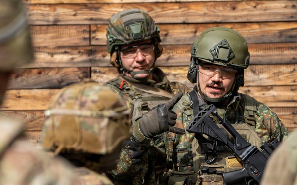 IMCOM-Europe Best Warrior Competition challenges Soldiers in technical proficiency and warrior tasks on day three