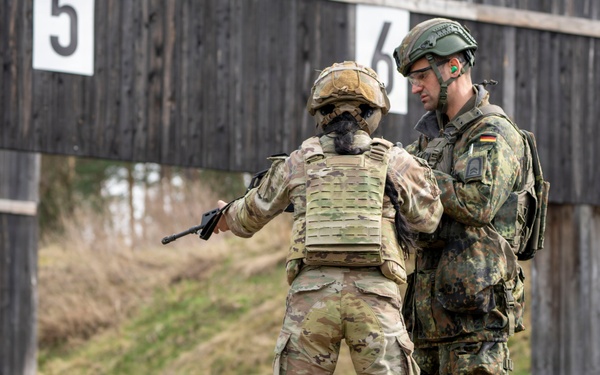 IMCOM-Europe Best Warrior Competition challenges Soldiers in technical proficiency and warrior tasks on day three