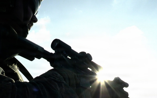 31st MEU | Lima Company conducts live fire deck shoot
