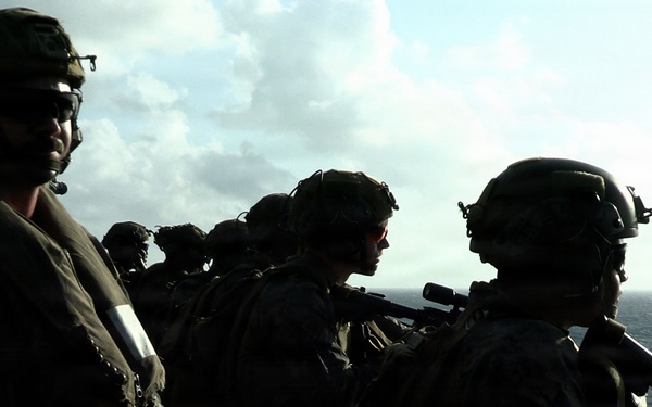 31st MEU | Lima Company conducts live fire deck shoot