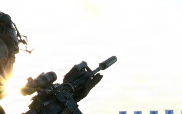 31st MEU | Lima Company conducts live fire deck shoot