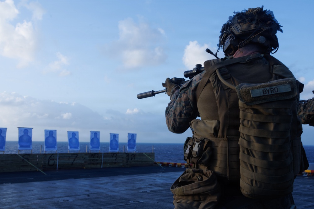 31st MEU | Lima Company conducts live fire deck shoot