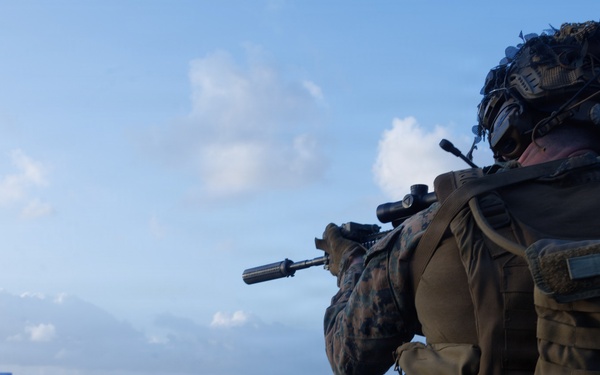 31st MEU | Lima Company conducts live fire deck shoot