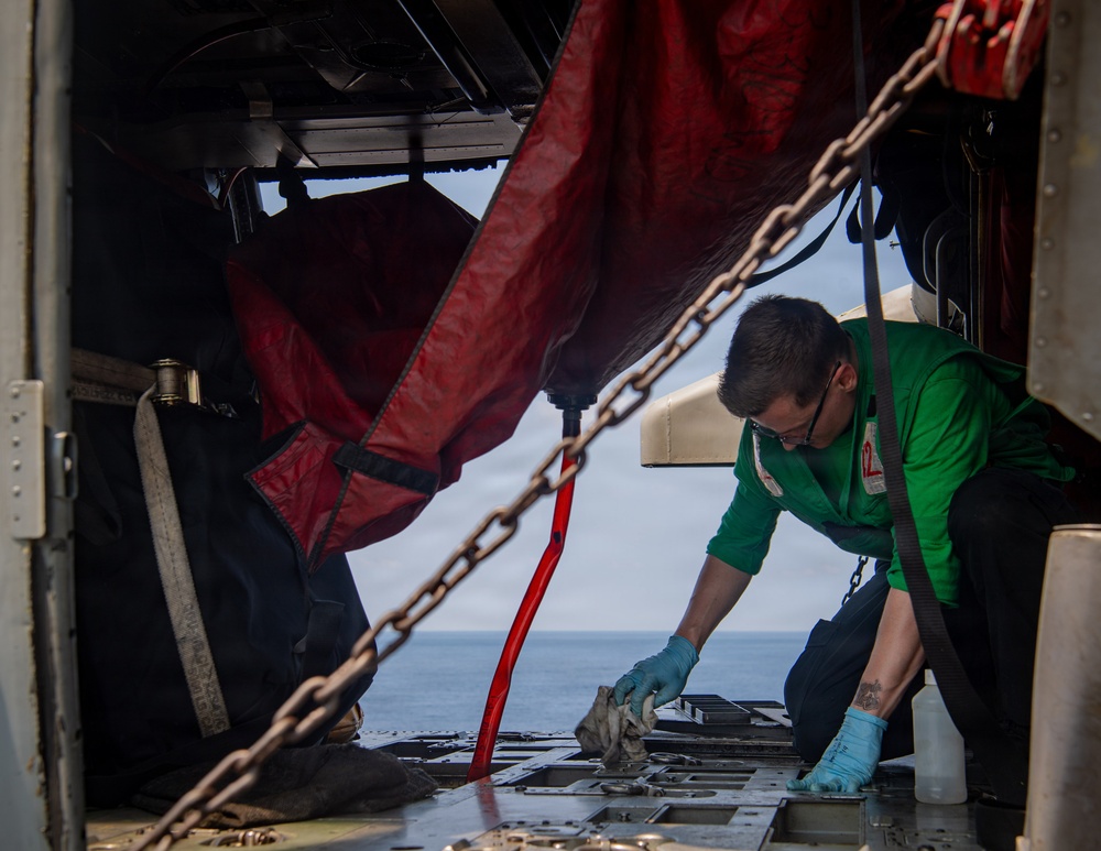 Nimitz Sailor Conducts Maintenance