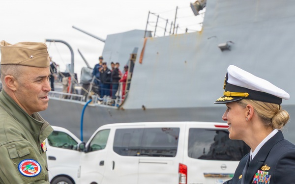 USS Mustin Arrives at Fleet Activities Yokosuka