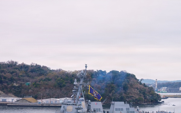 USS Mustin Arrives in Yokosuka