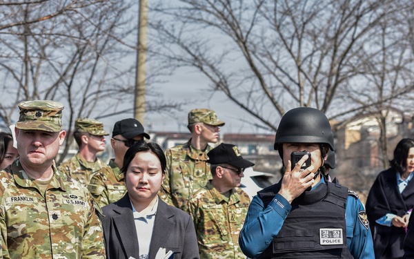 ROK SWAT, U.S Army Garrison Humphrey's personnel conduct joint explosive training