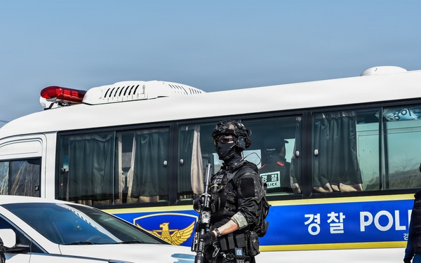 ROK SWAT, U.S Army Garrison Humphrey's personnel conduct joint explosive training