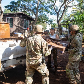 Hawaii National Guard assists Waialua residents with debris removal, water distribution