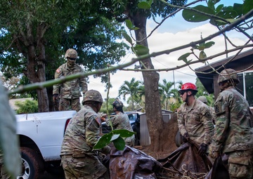 Hawaii National Guard assists Waialua residents with debris removal, water distribution
