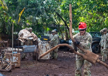 Hawaii National Guard assists Waialua residents with debris removal, water distribution