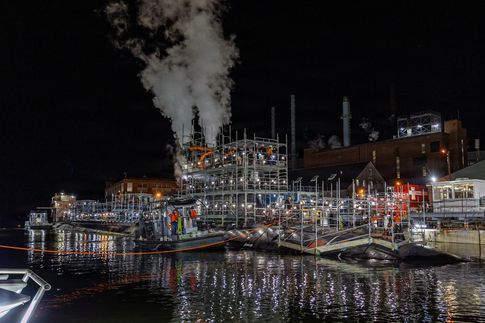 Reforging an Undersea Predator: USS New Mexico Begins Wartime Upgrade.