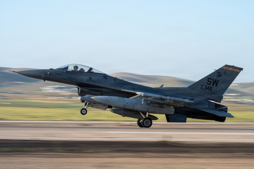 F-16s Lands During Operation Epic Fury