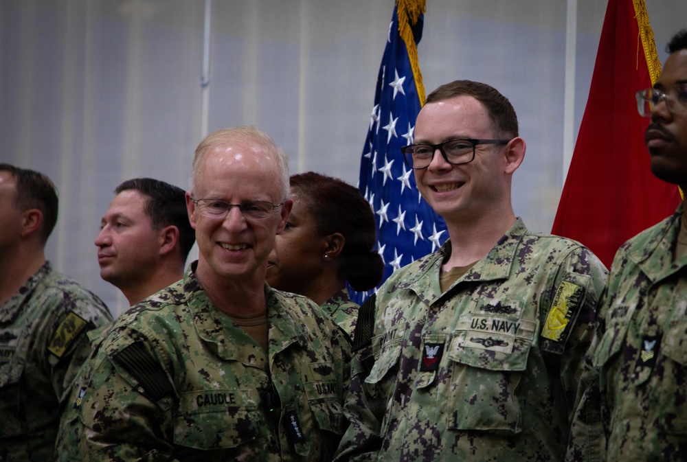 CNO Visits COMDESRON 7