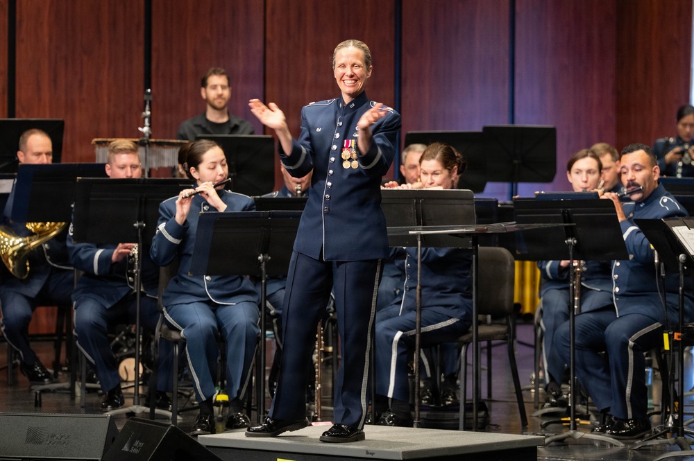 USAF Heritage of America Band performs at Summers Corner Performing Arts Center