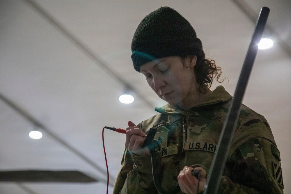 Alpha Co. "Spiders" UH-60 Maintenance