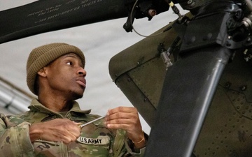 Alpha Co. "Spiders" UH-60 Maintenance