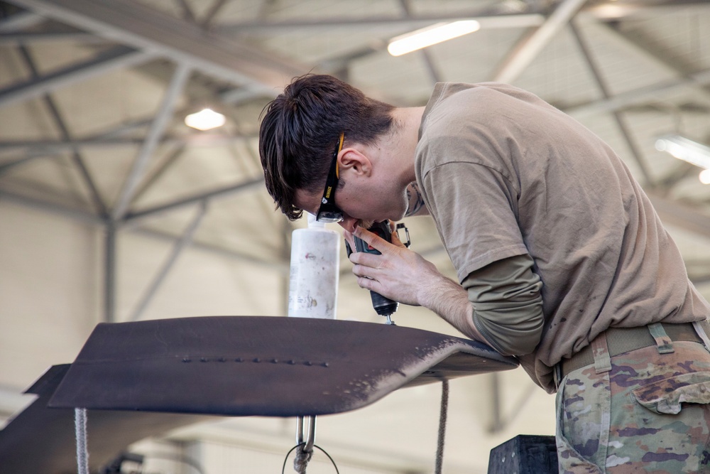 Task Force Vipers North UH-60 Maintenance