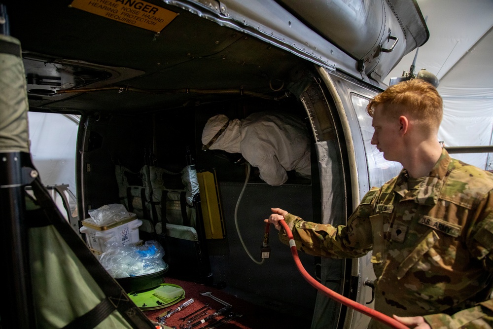 Task Force Vipers North UH-60 Maintenance