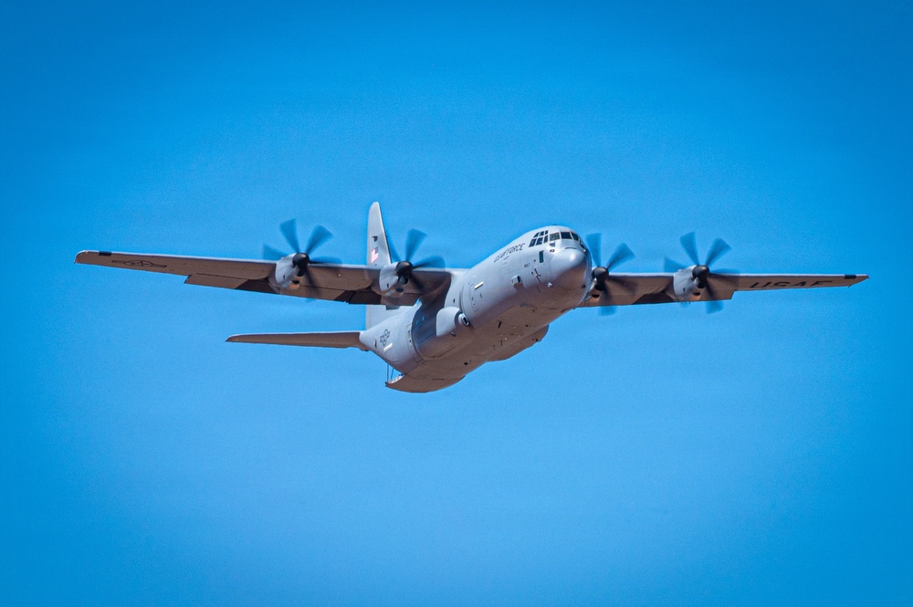 AATTC airdrops over Arizona