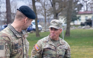 U.S. Army Brig. Gen. Terry R. Tillis welcomes Distinguished visitor