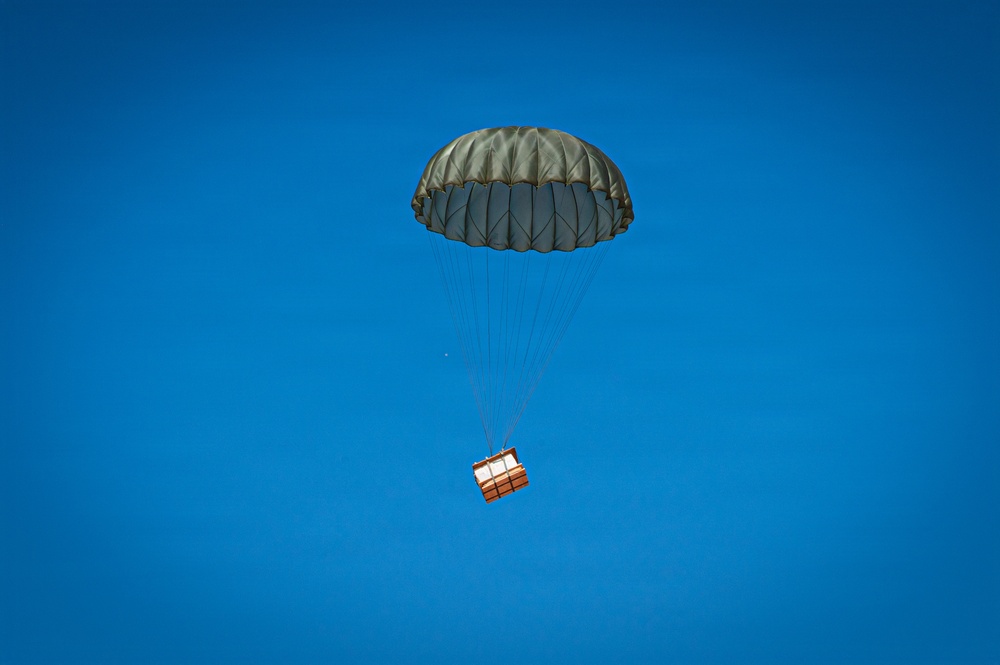 AATTC airdrops over Arizona