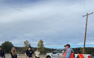 Volunteers strengthen JBLM’s prairies, training lands