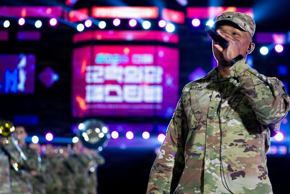 Eighth Army Band Prepares to Perform at Jinhae Festival