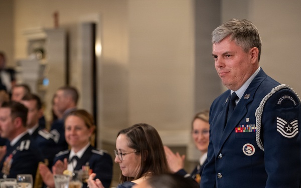 Kentucky Air National Guard celebrates top Airmen