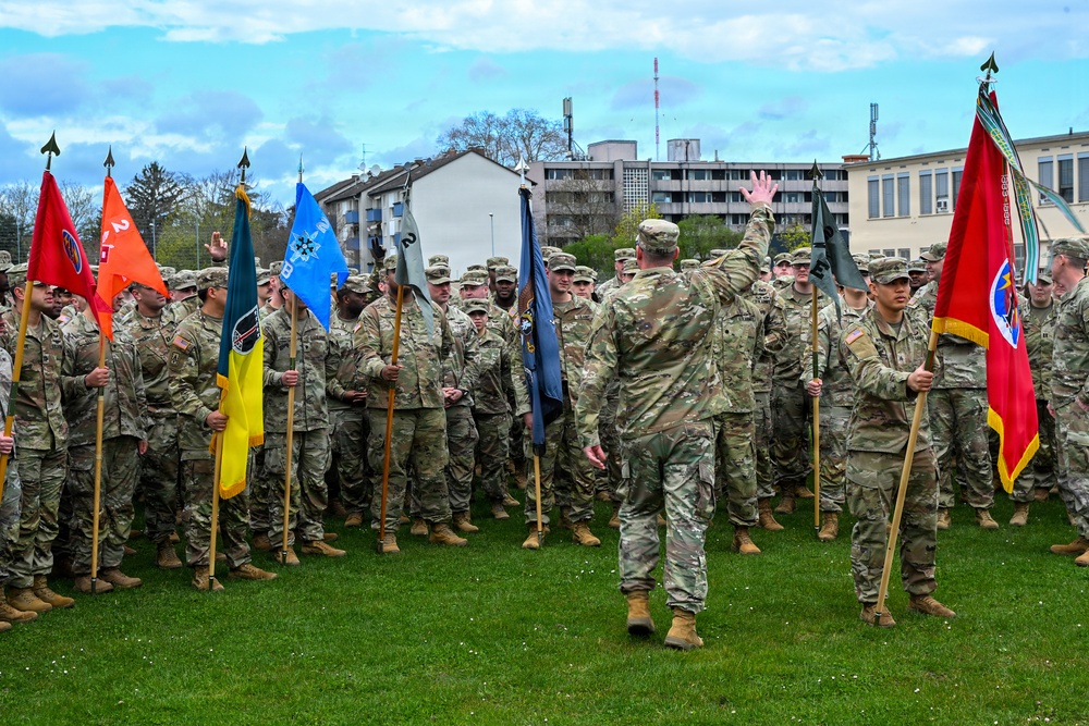 Soldiers Receive Awards for Dynamic Front
