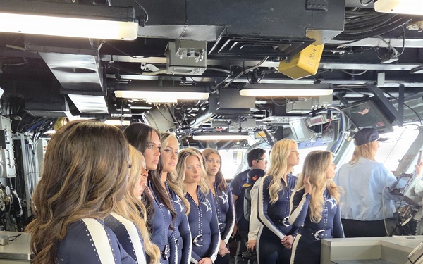 Dallas Cowboys Cheerleaders meet with CVN 77 and CVW-7 Sailors