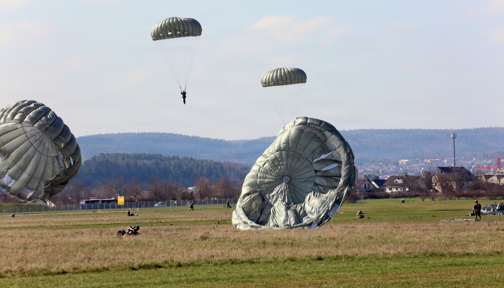 SOCEUR Airborne Operations
