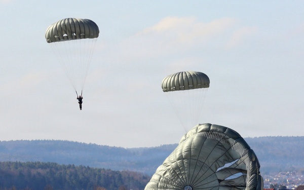 SOCEUR Airborne Operations