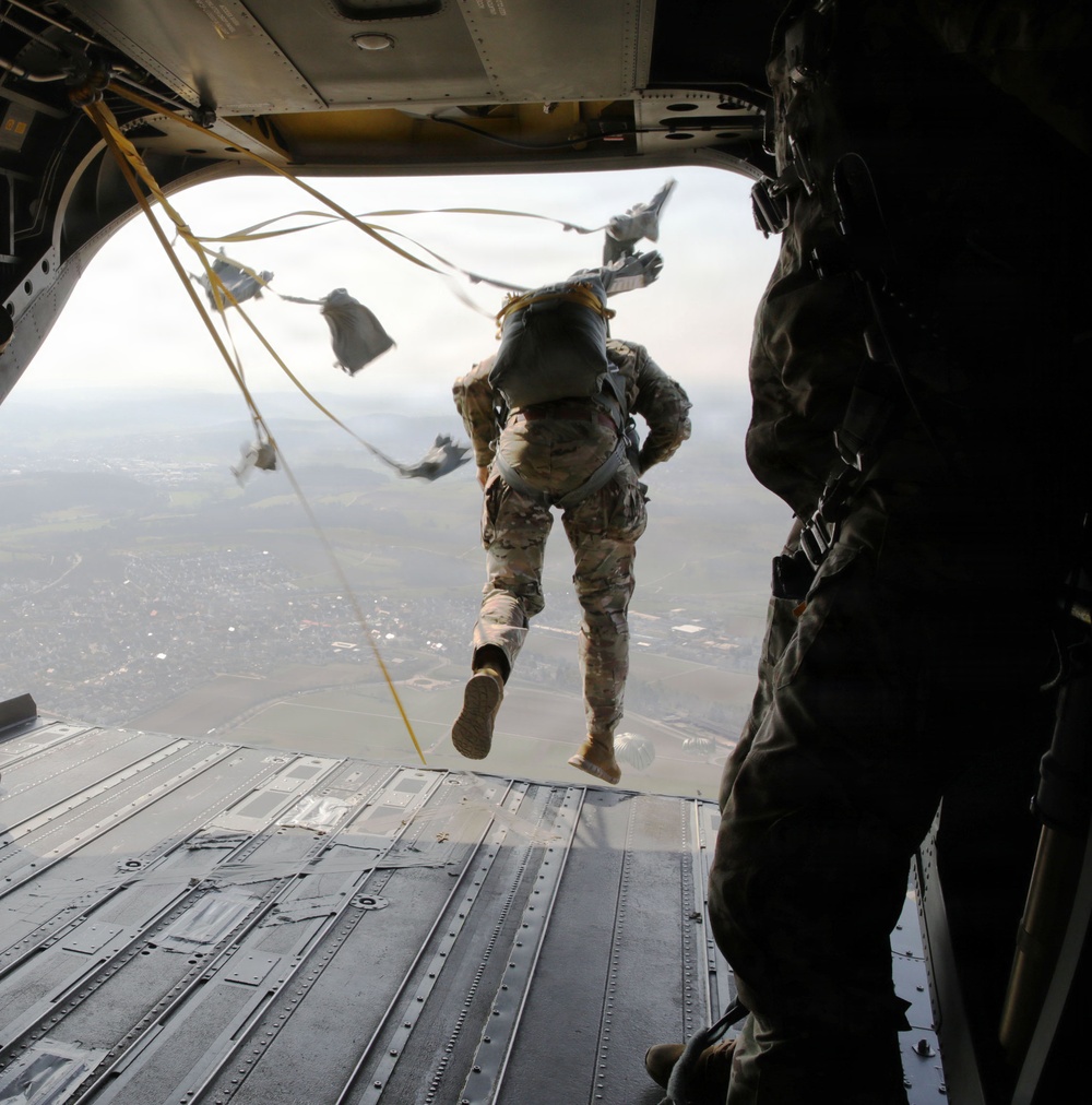 SOCEUR Airborne Operations