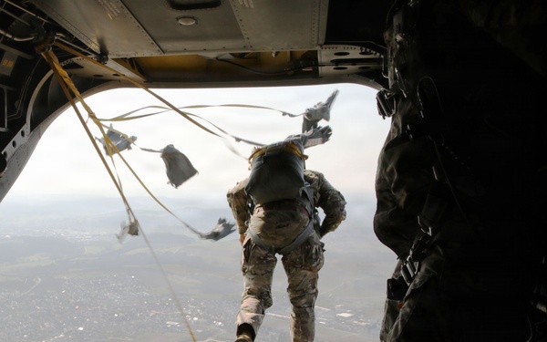 SOCEUR Airborne Operations