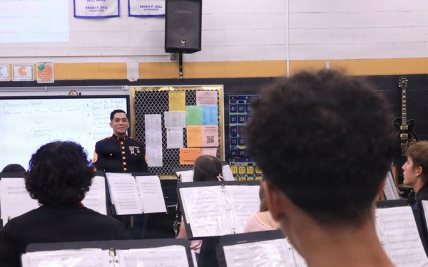 Musician Technical Assistant visits HB Plant High School for a band talk