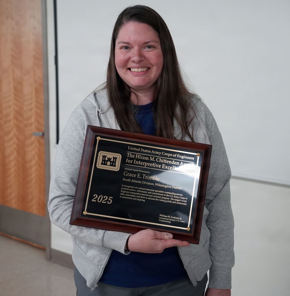 Ranger recognized for interpretive excellence during USACE leadership visit to Jordan Lake